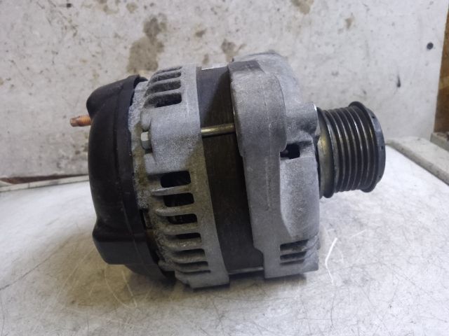 bontott JEEP CHEROKEE Generátor