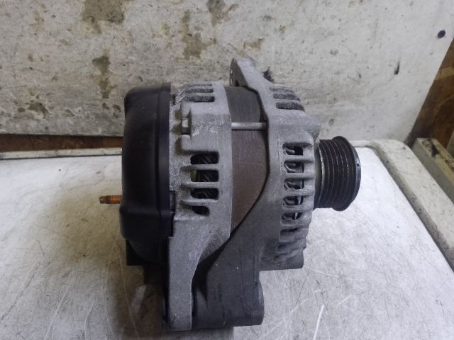 bontott JEEP CHEROKEE Generátor