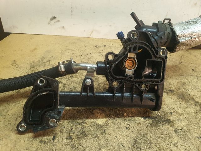 bontott JEEP CHEROKEE Termosztátház Csővel