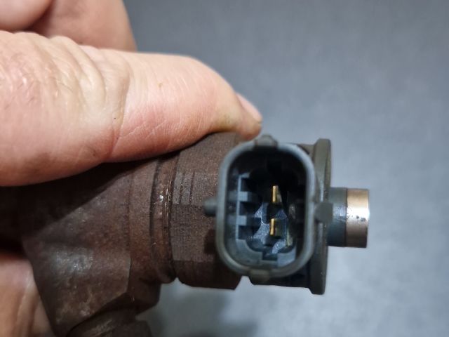 bontott JEEP CHEROKEE Porlasztó (1 db)