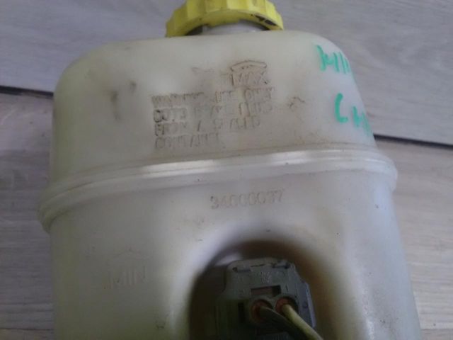 bontott JEEP CHEROKEE Főfékhenger