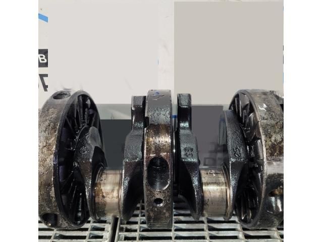 bontott JEEP CHEROKEE Főtengely (Magában)