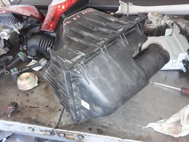 bontott JEEP CHEROKEE Légszűrő Ház