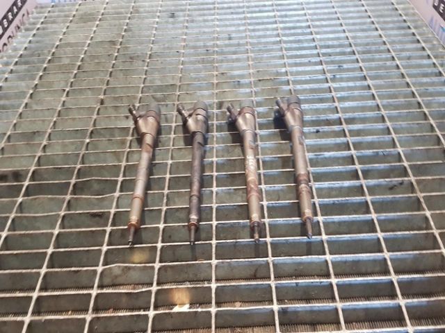 bontott JEEP CHEROKEE Porlasztó (1 db)