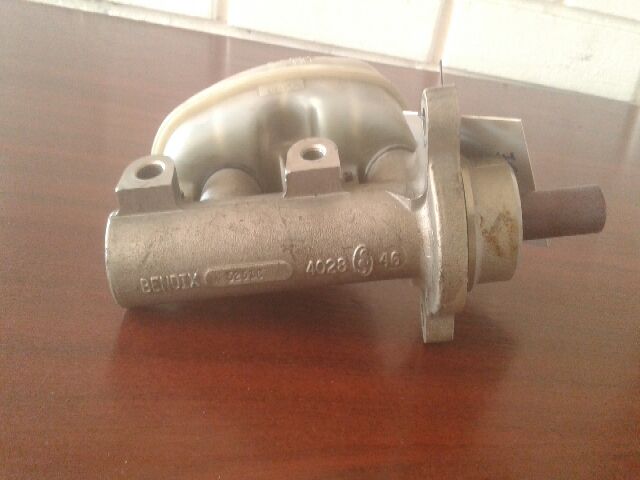 bontott JEEP CHEROKEE Főfékhenger