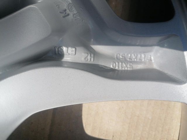 bontott JEEP CHEROKEE Acélfelni (1 db)