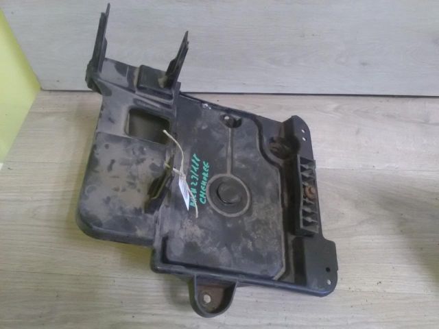 bontott JEEP CHEROKEE Akkumulátor Leszorító