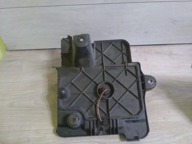 bontott JEEP CHEROKEE Akkumulátor Leszorító