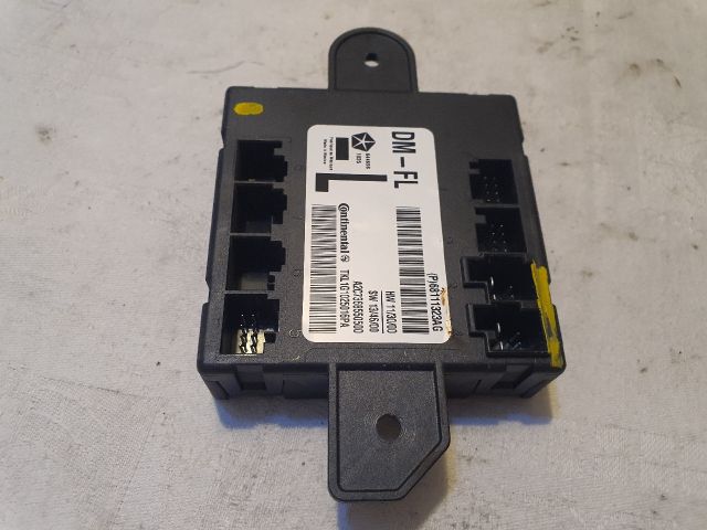 bontott JEEP CHEROKEE Bal első Ajtó Vezérlőegység