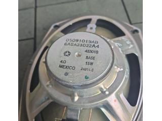 bontott JEEP CHEROKEE Bal első Hangszóró