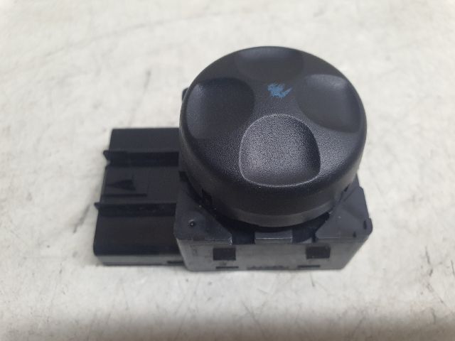 bontott JEEP CHEROKEE Bal első Ülésállító Kapcsoló