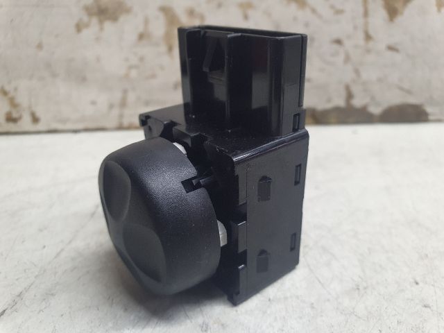 bontott JEEP CHEROKEE Bal első Ülésállító Kapcsoló