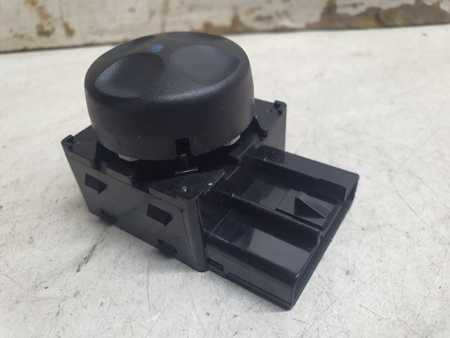 bontott JEEP CHEROKEE Bal első Ülésállító Kapcsoló