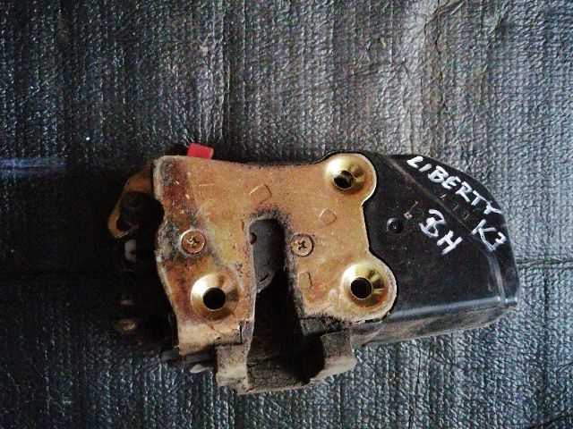 bontott JEEP CHEROKEE Bal hátsó Ajtózár