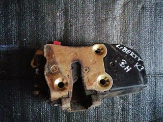 bontott JEEP CHEROKEE Bal hátsó Ajtózár