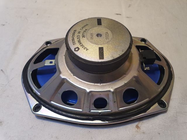 bontott JEEP CHEROKEE Bal hátsó Hangszóró