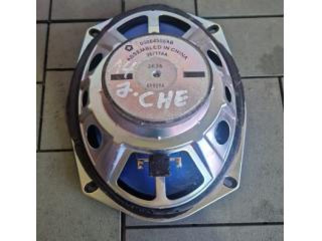 bontott JEEP CHEROKEE Bal hátsó Hangszóró