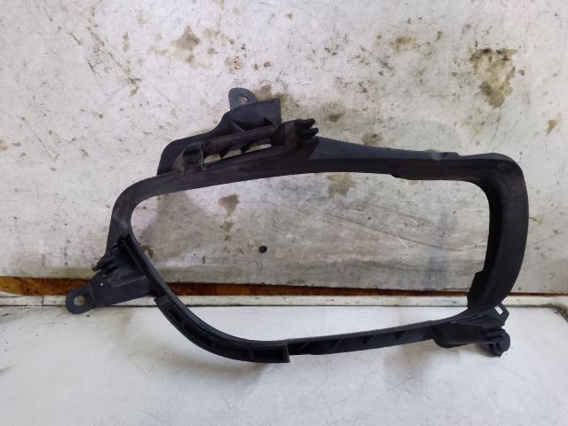 bontott JEEP CHEROKEE Bal Ködfényszóró Lámpakeret