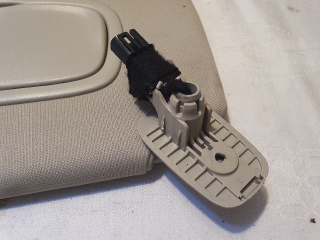 bontott JEEP CHEROKEE Bal Napellenző