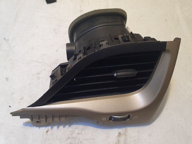 bontott JEEP CHEROKEE Bal Szellőző