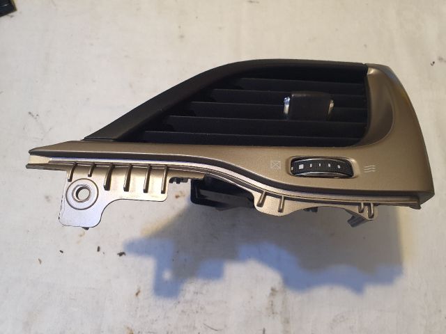 bontott JEEP CHEROKEE Bal Szellőző