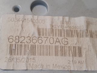 bontott JEEP CHEROKEE Biztosítéktábla Utastér