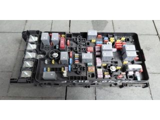 bontott JEEP CHEROKEE Biztosítéktábla Utastér