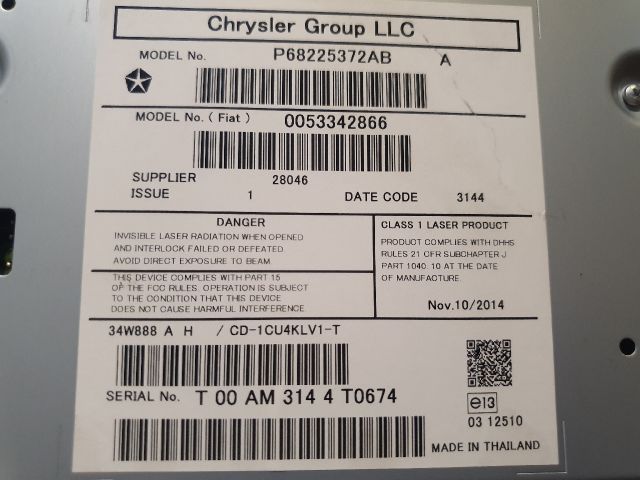 bontott JEEP CHEROKEE CD / DVD Tár