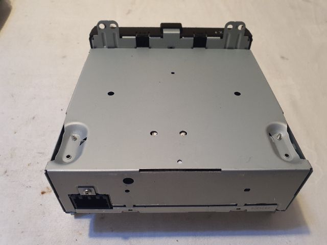 bontott JEEP CHEROKEE CD / DVD Tár