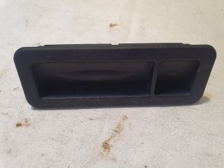 bontott JEEP CHEROKEE Csomagtér Nyitó Kar / Gomb