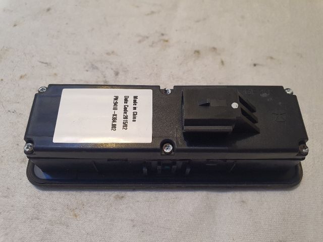 bontott JEEP CHEROKEE Csomagtér Nyitó Kar / Gomb