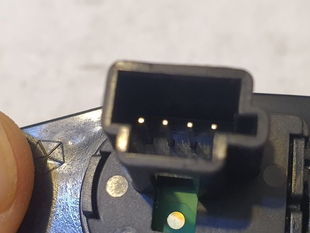 bontott JEEP CHEROKEE Csomagtérajtó Kapcsoló