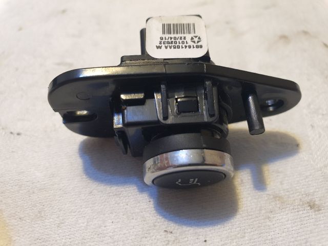 bontott JEEP CHEROKEE Csomagtérajtó Kapcsoló