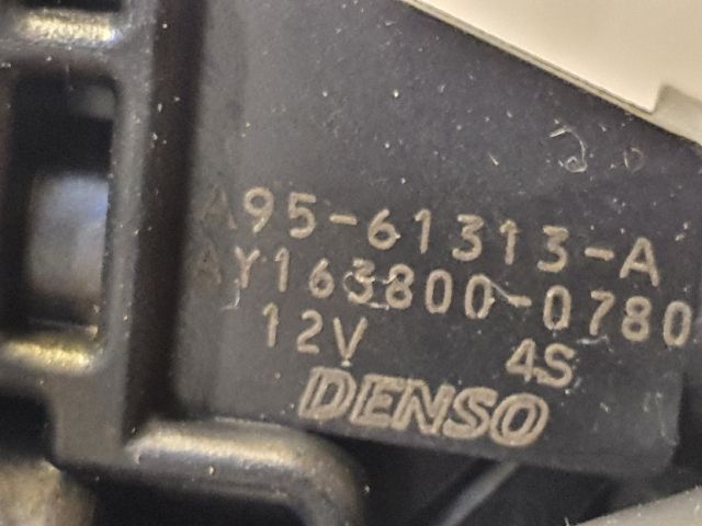 bontott JEEP CHEROKEE Csomagtérajtó Zárszerkezet