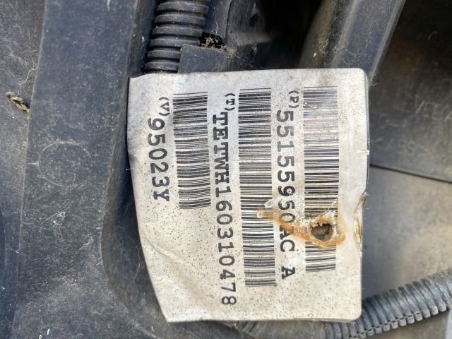 bontott JEEP CHEROKEE Első Lökhárító (Részeivel)