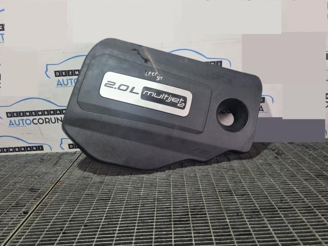 bontott JEEP CHEROKEE Felső Hűtőburkolat