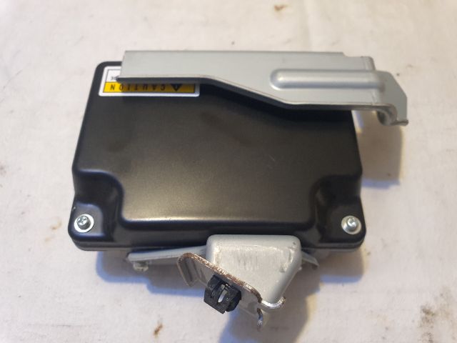 bontott JEEP CHEROKEE Feszültségszabályzó