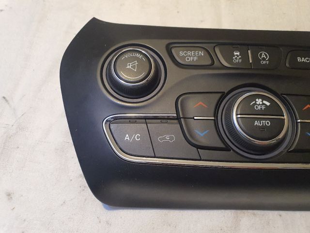 bontott JEEP CHEROKEE Fűtéskapcsoló (digit klímás)