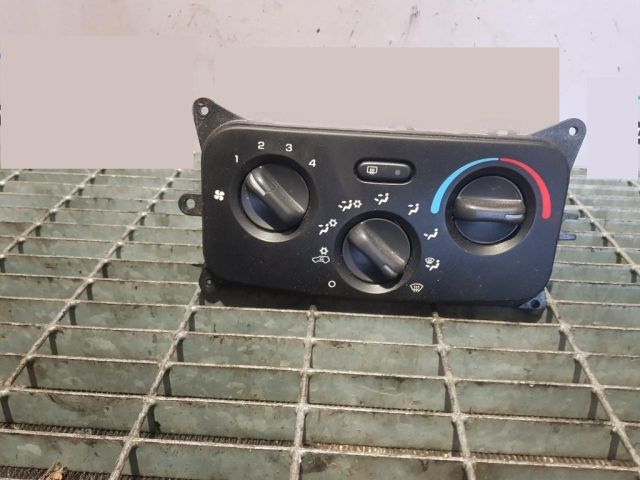 bontott JEEP CHEROKEE Fűtéskapcsoló