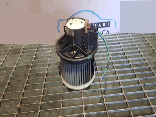 bontott JEEP CHEROKEE Fűtőmotor (Klímás)