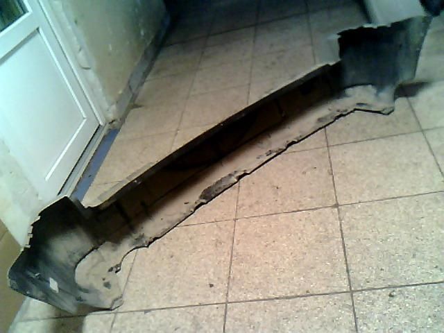 bontott JEEP CHEROKEE Hátsó Lökhárító (Üresen)