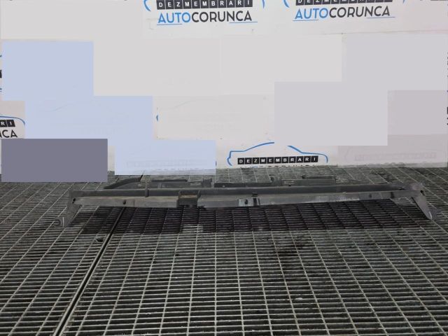 bontott JEEP CHEROKEE Hűtő Légterelő