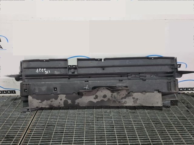 bontott JEEP CHEROKEE Hűtő Légterelő