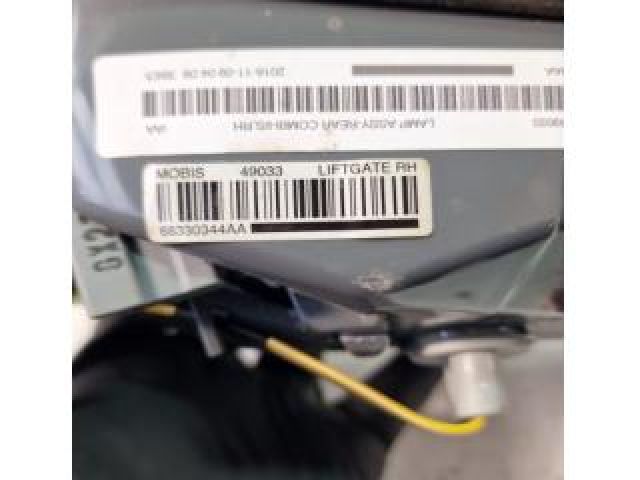 bontott JEEP CHEROKEE Jobb Belső Hátsó Lámpa