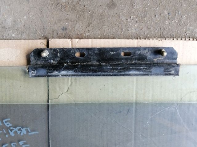 bontott JEEP CHEROKEE Jobb első Ablak