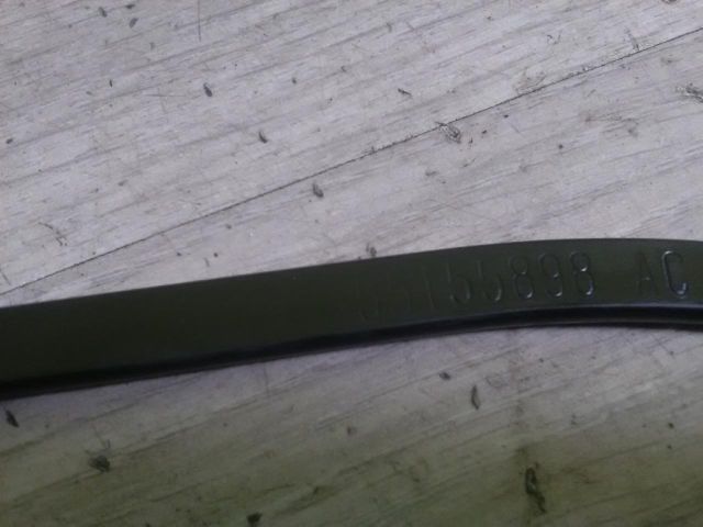 bontott JEEP CHEROKEE Jobb első Ablaktörlő Kar