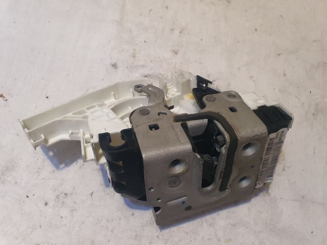 bontott JEEP CHEROKEE Jobb első Ajtózár