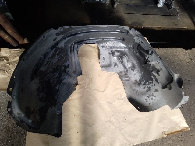 bontott JEEP CHEROKEE Jobb első Dobbetét (Kerékjárati, Műanyag)