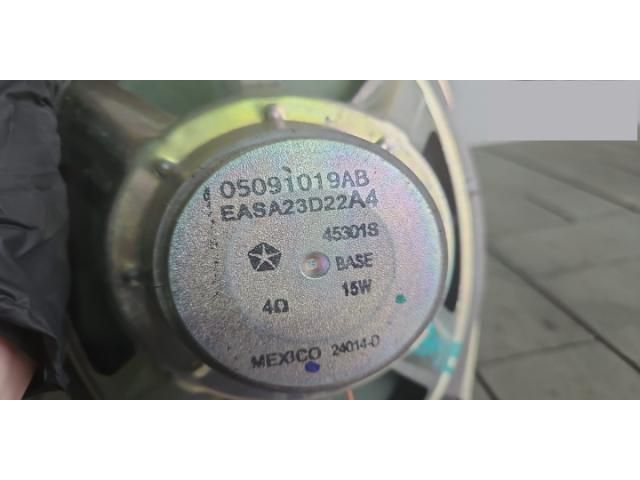 bontott JEEP CHEROKEE Jobb első Hangszóró