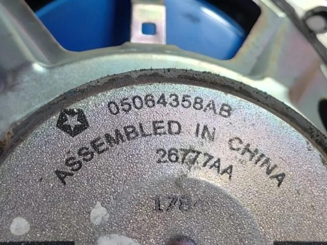 bontott JEEP CHEROKEE Jobb első Hangszóró